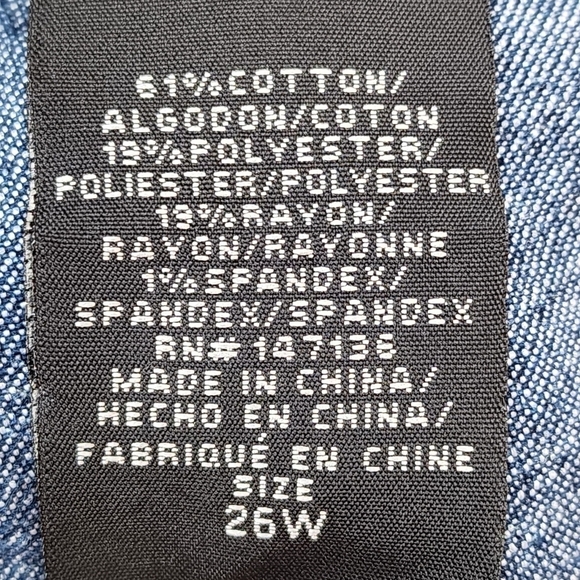 A3 Denim Women's Plus Size Raw Hem Bermuda Short - 26W - Picture 7 of 9